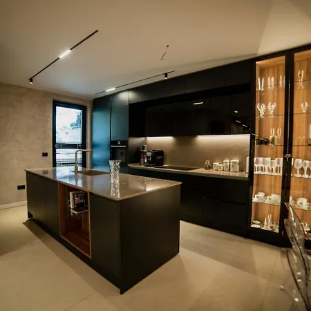 Luxury Dhermi Gjilek
