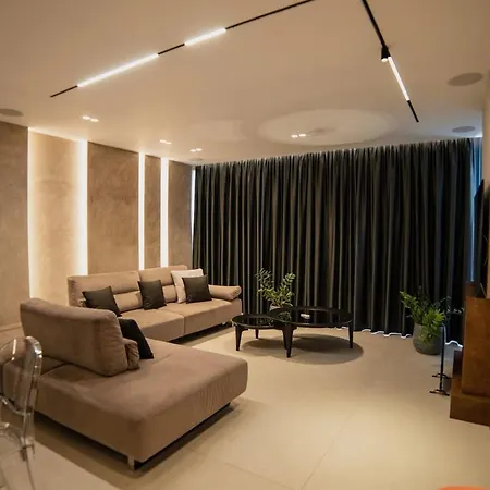 Luxury Dhermi Gjilek