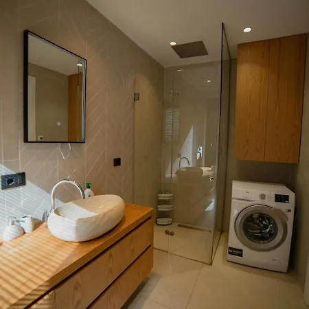 Luxury Dhermi * Gjilek