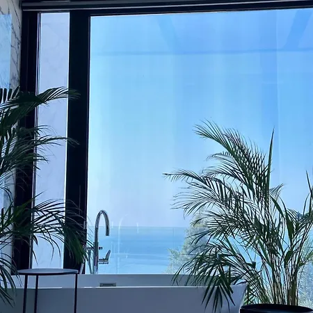 Luxury Dhermi Gjilek